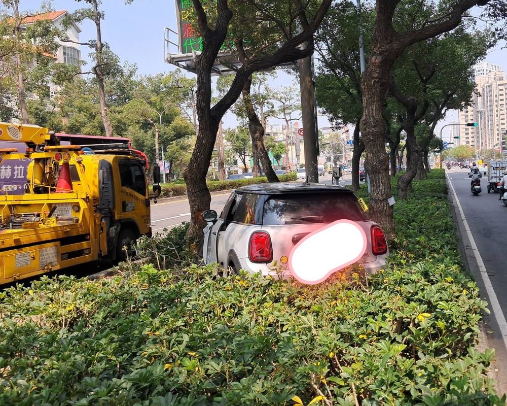 高雄屏東汽機車拖吊案例三 現場照片 4